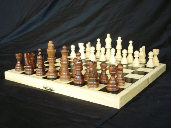Schach ein uraltes Brettspiel.