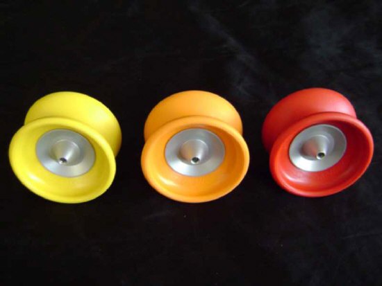 Viper Yoyo in verschiedenen Farben.