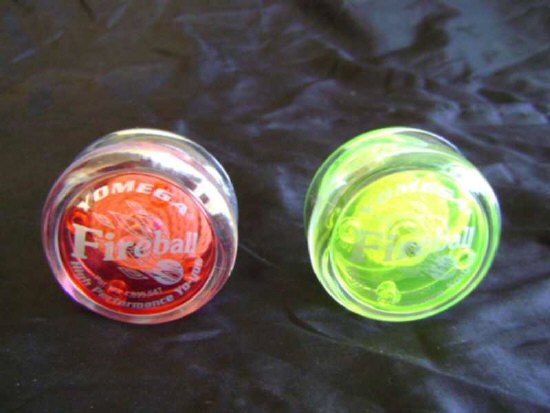 Fireball Yoyo in verschiedenen Farben.